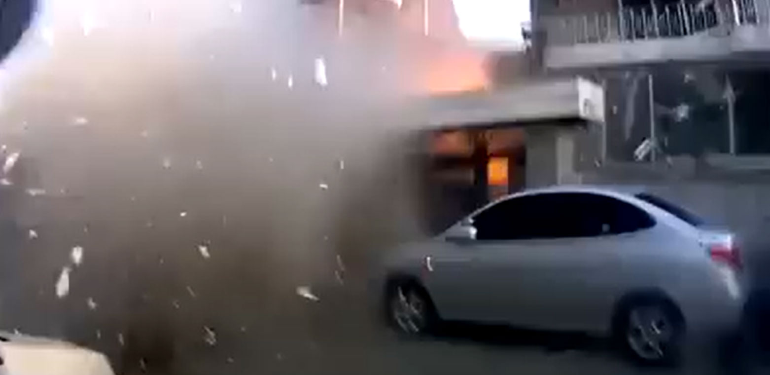 Building Explosion Caught on Dash Camera